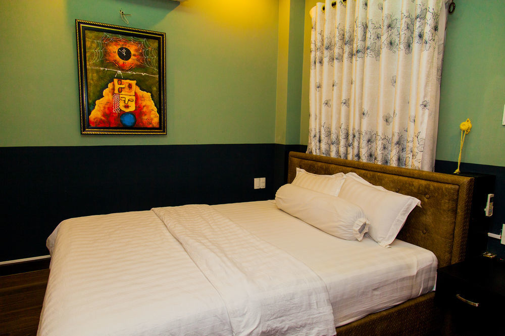 Eden Roc Hotel Ho Chi Minh City Exterior photo